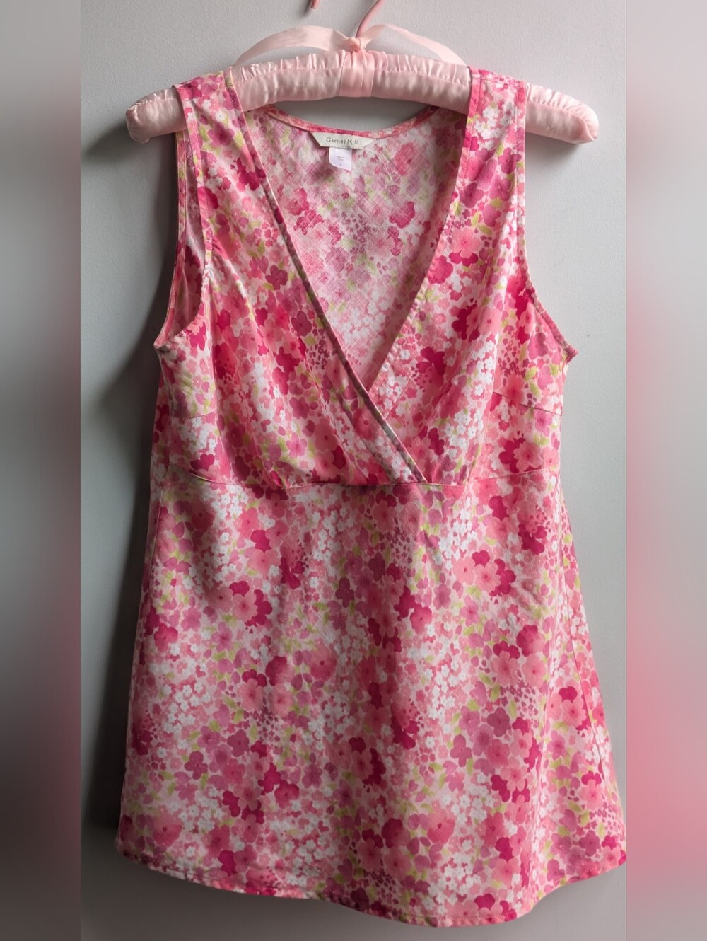 EUC...LInen Garnet Hill Pink Floral  V-Neck Top Size 6